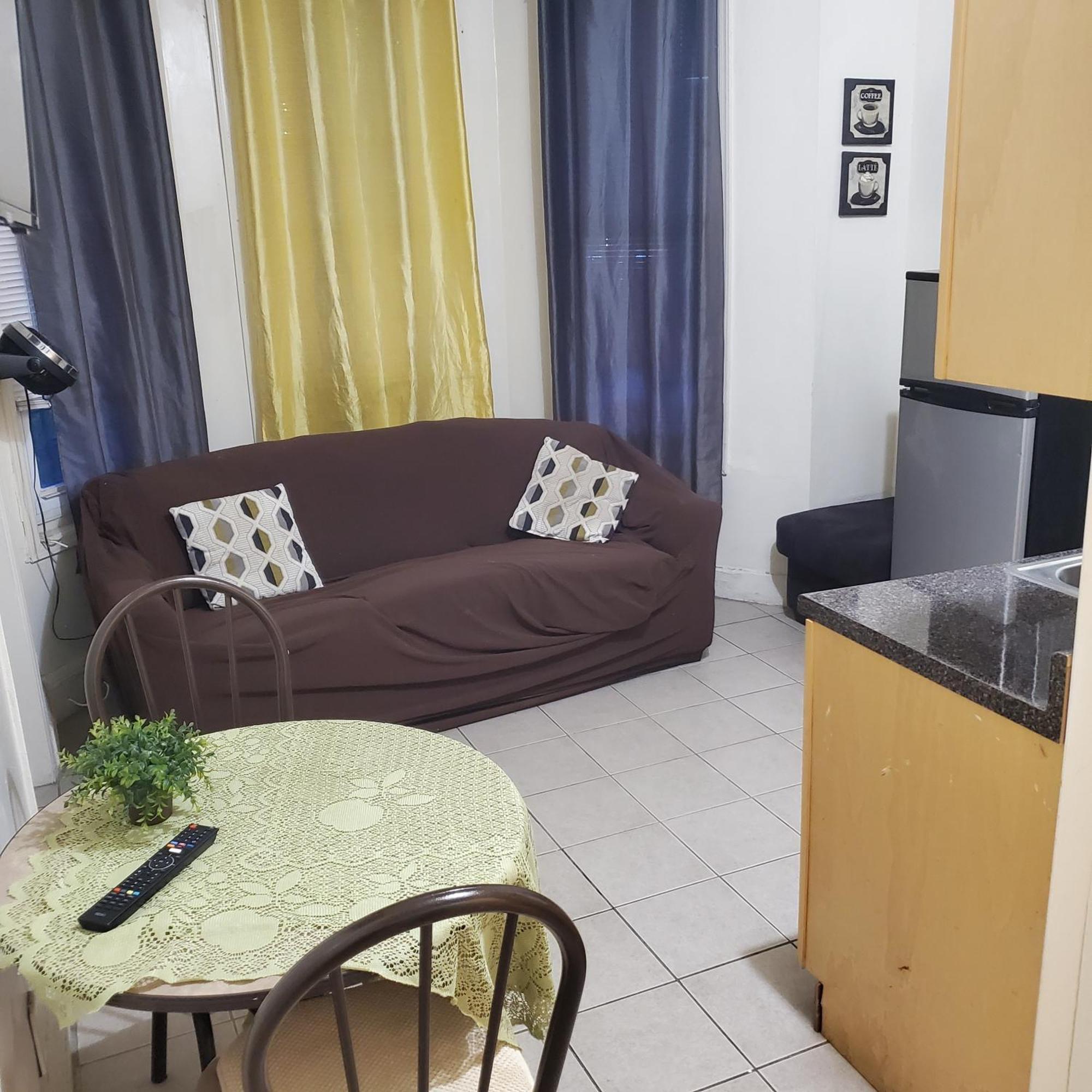 Studio And One Bedroom Apartments New York Dış mekan fotoğraf