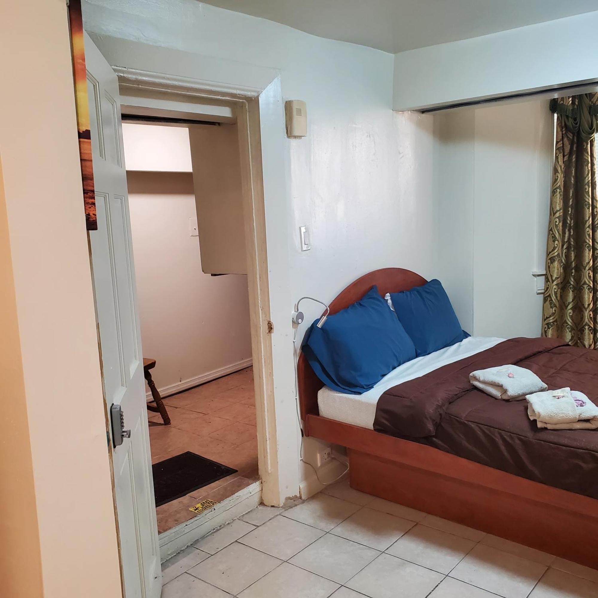 Studio And One Bedroom Apartments New York Dış mekan fotoğraf